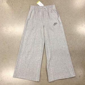 NWT Nike CZ4571-063 Women's NSW Sportswear Wide Leg Pants Loose Fit Grey Size S